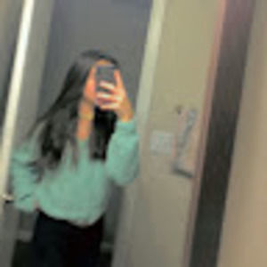 Meet your Posher, Candella